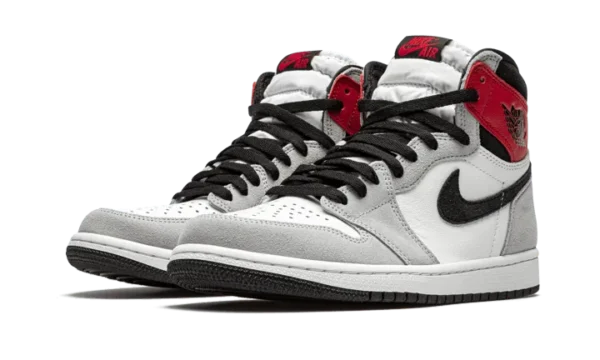 Nike Air Jordan 1 Retro High Light Smoke Grey