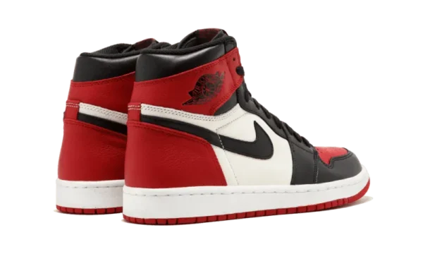 Nike Air Jordan 1 Retro High Bred Toe