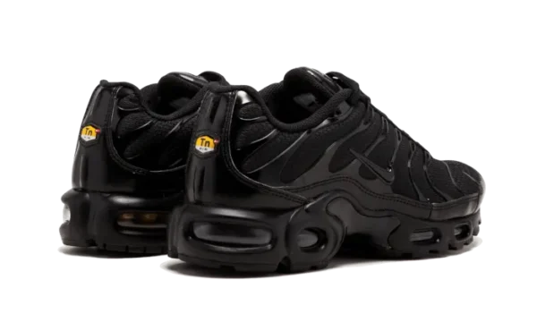 Nike Air Max Plus Triple Black