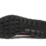 Nike Vaporwaffle Sacai Dark Iris