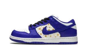 Nike SB Dunk Low Supreme Hyper Royal