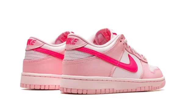 Nike Dunk Low Triple Pink