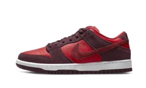 Nike SB Dunk Low Cherry