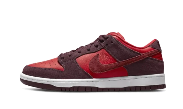 Nike SB Dunk Low Cherry