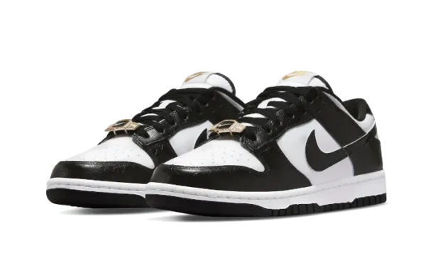 Nike Dunk Low World Champ