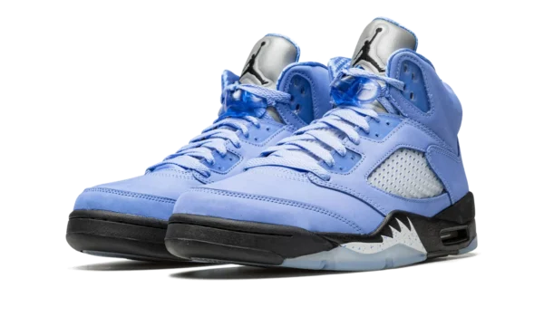 Nike Air Jordan 5 UNC