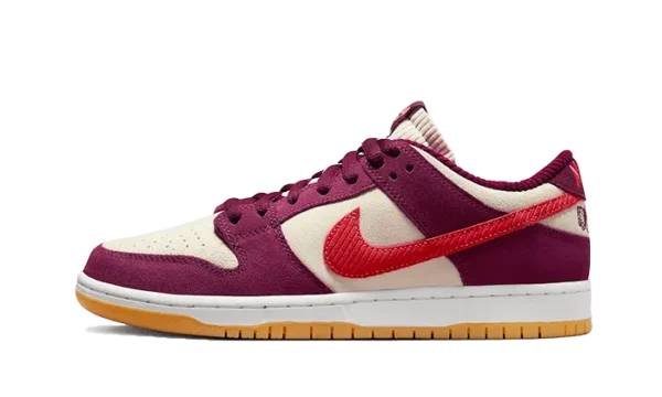 Nike SB Dunk Low Skate Like A Girl Bordeaux