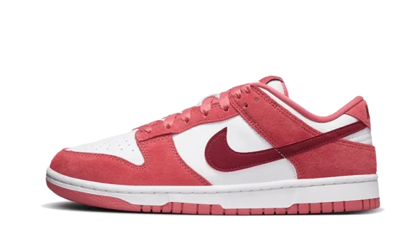 Nike Dunk Low Valentines Day